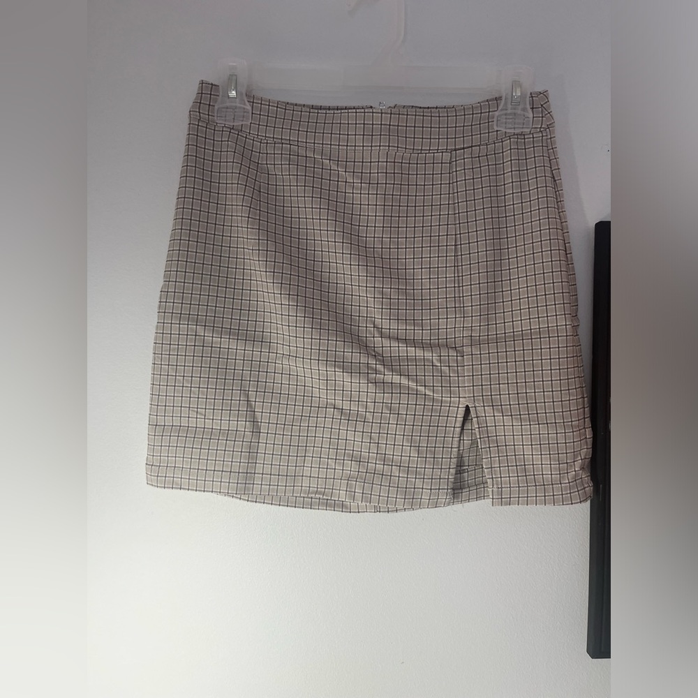 Garage skirt